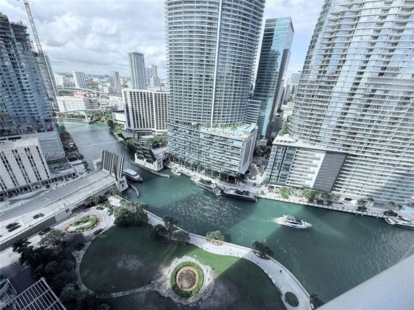 465 Brickell Ave, Unit 2906, Miami, FL 33131