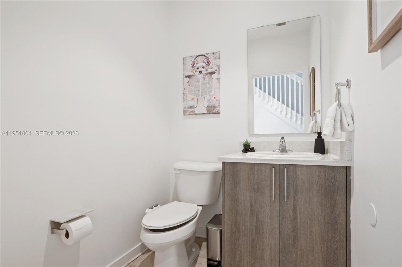 170 NW 158 St , Unit 8, Miami, FL 33169 Photo