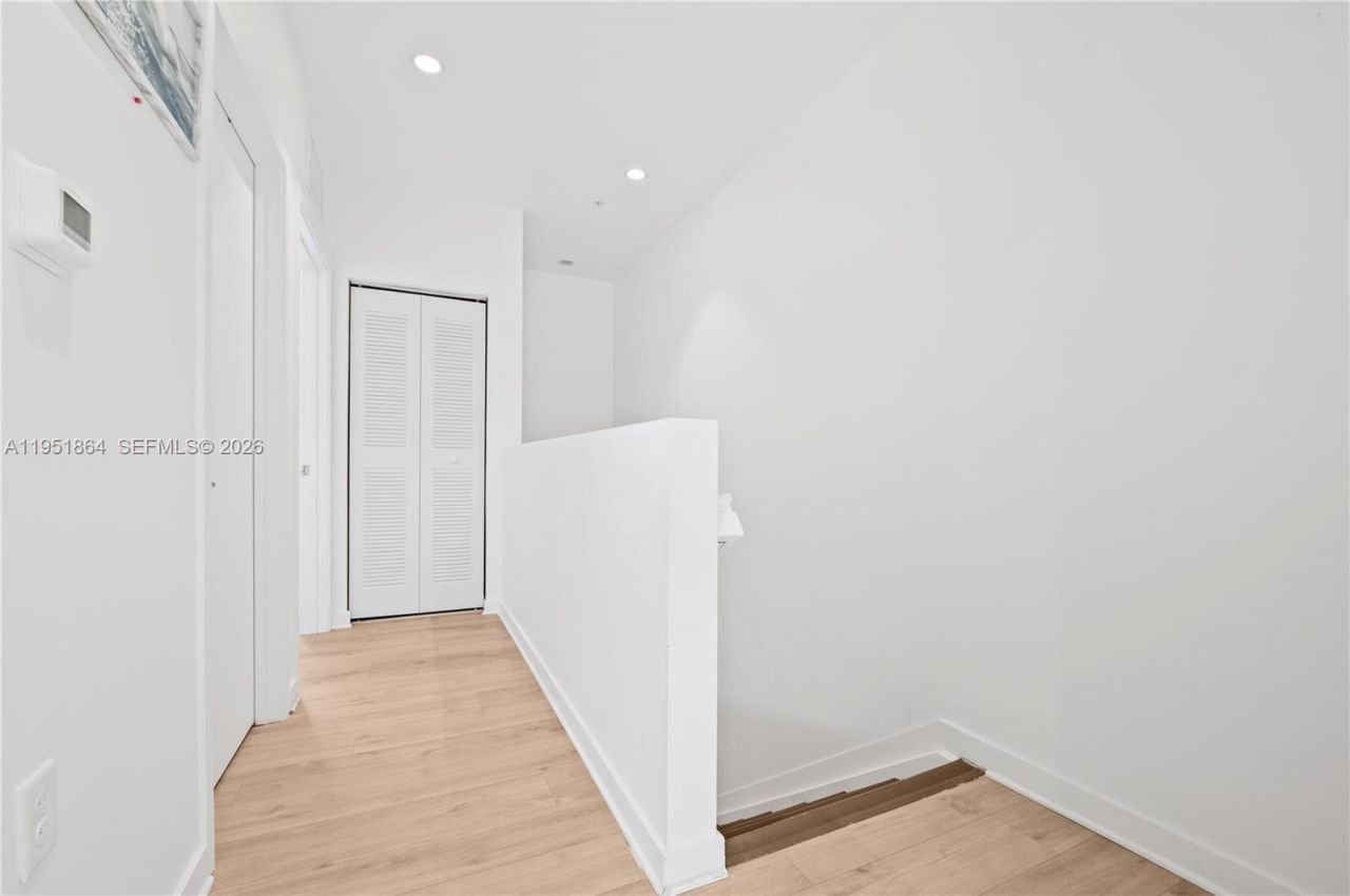 170 NW 158 St , Unit 8, Miami, FL 33169 Photo