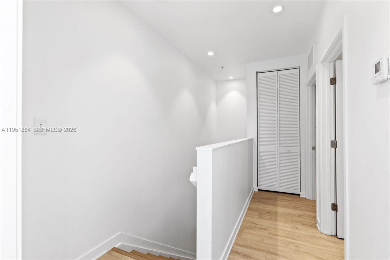 170 NW 158 St , Unit 8, Miami, FL 33169 Photo