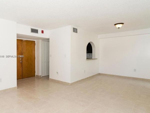 11750 SW 18th St, Unit 122-1, Miami, FL 33175