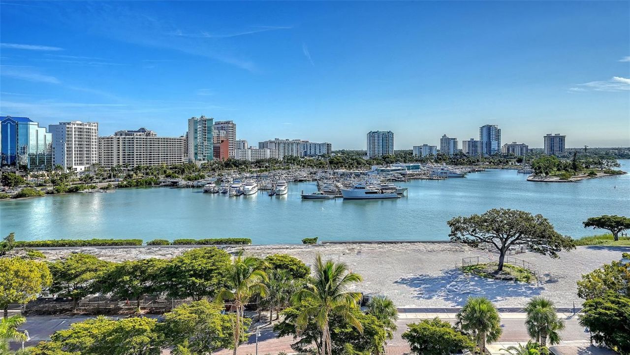 253 Golden Gate Point, Unit 701, Sarasota, FL 34236 Photo