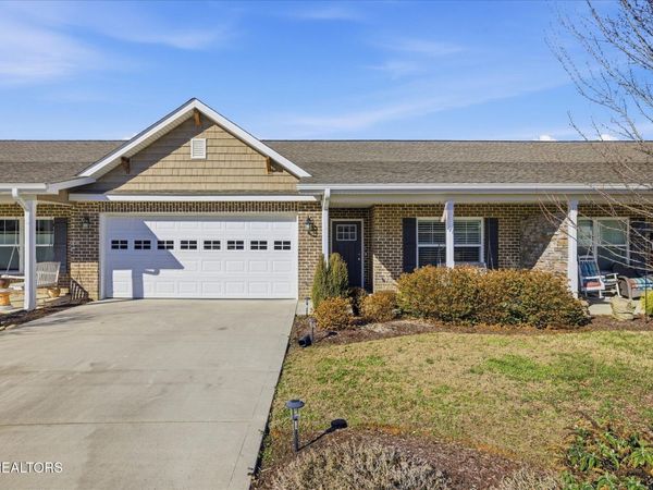 422 Larkspur Way, Sevierville, TN 37862
