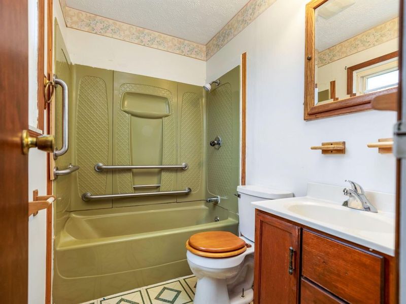 5220 Edgeview Road, Columbus, OH 43207 Photo 29