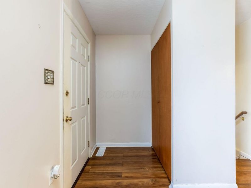 5220 Edgeview Road, Columbus, OH 43207 Photo 4