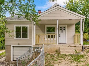 11230 Felton Street, Sugar Creek, MO 64054