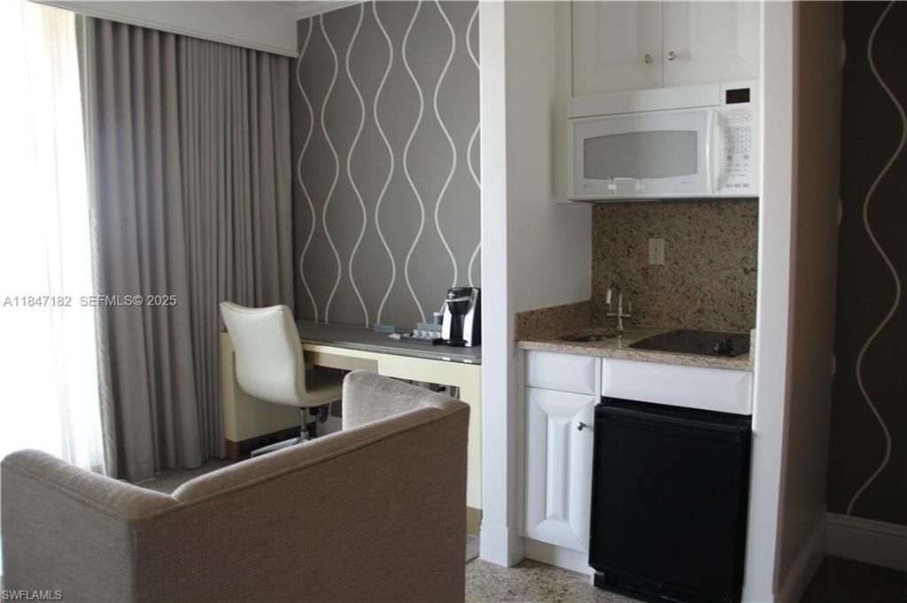 4401 Collins Ave , Unit 2315/2317, Miami Beach, FL 33140 Photo