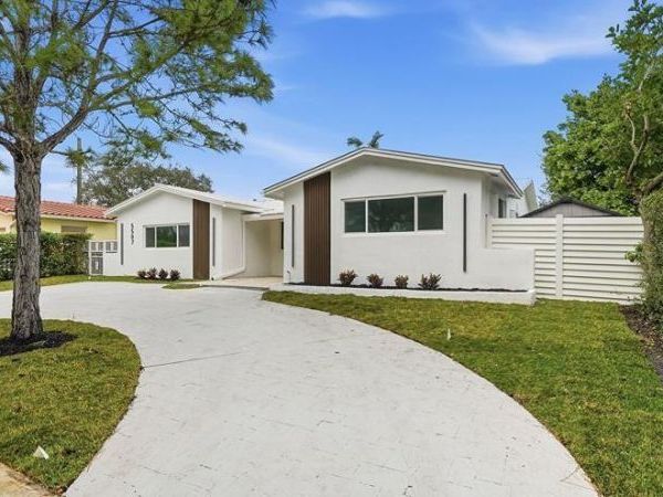 5507 W Park Rd, Hollywood, FL 33021