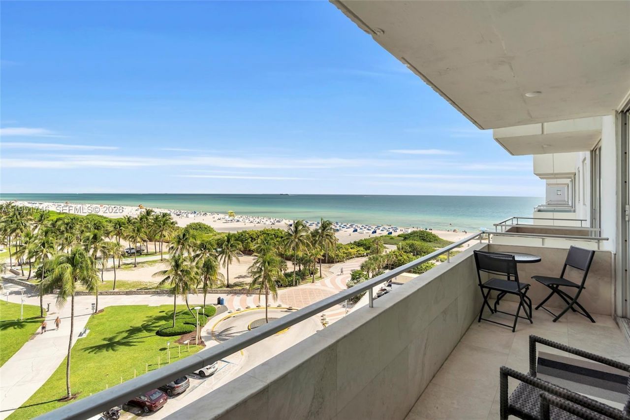 465 Ocean Dr , Unit 824, Miami Beach, FL 33139 Photo