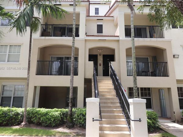 6020 W Sample Rd, Unit 305, Coral Springs, FL 33067