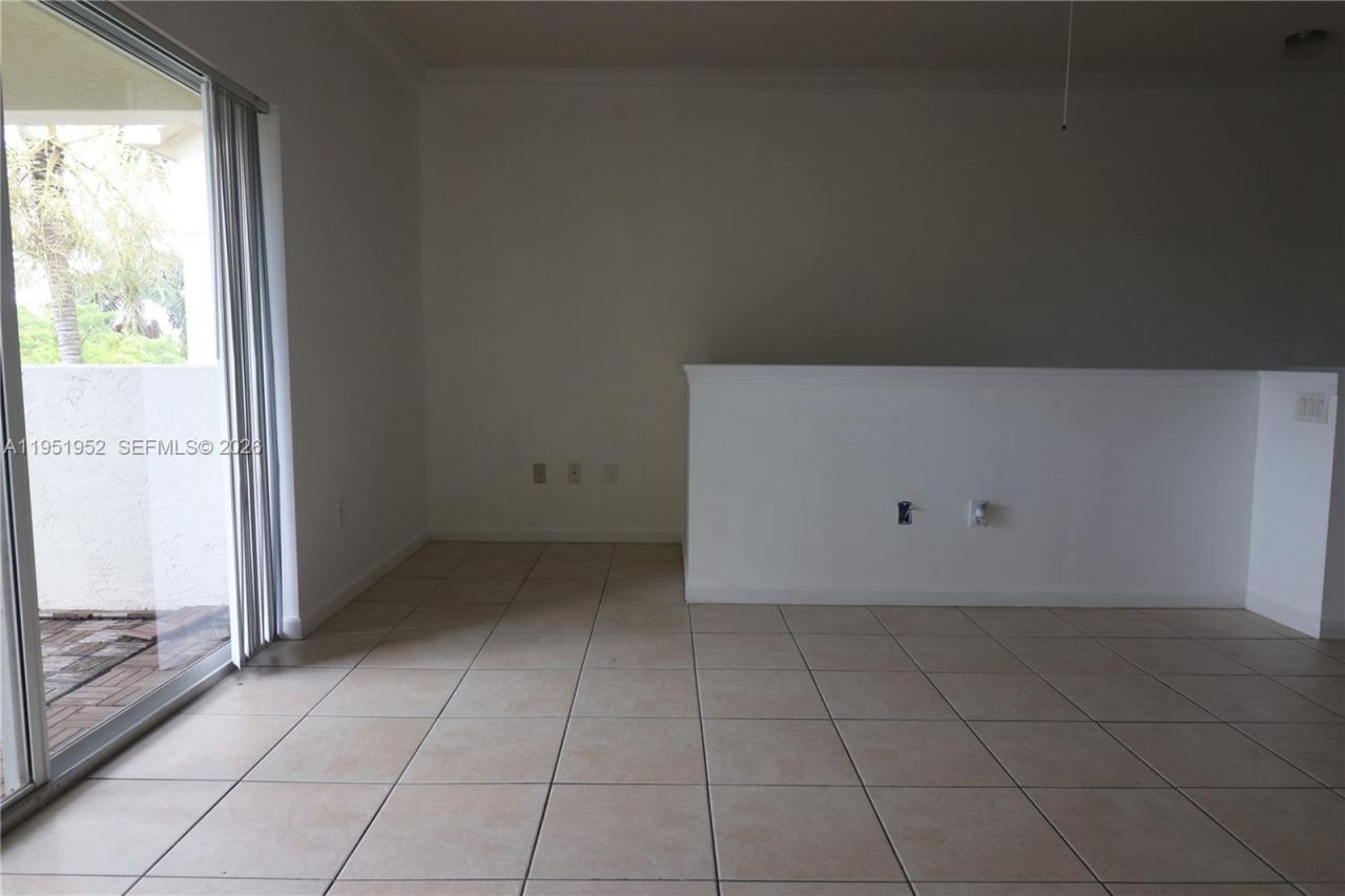 6020 W Sample Rd, Unit 305, Coral Springs, FL 33067 Photo