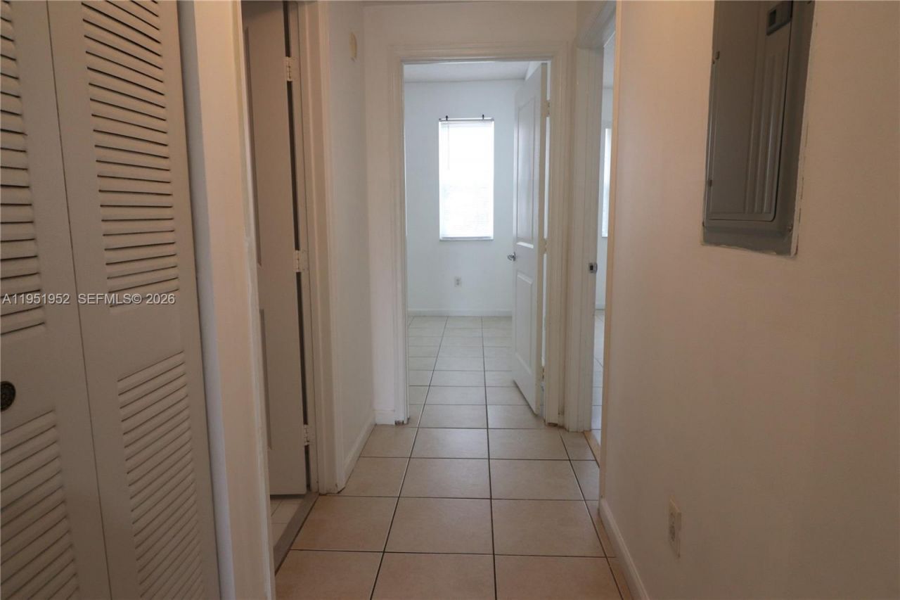 6020 W Sample Rd, Unit 305, Coral Springs, FL 33067 Photo