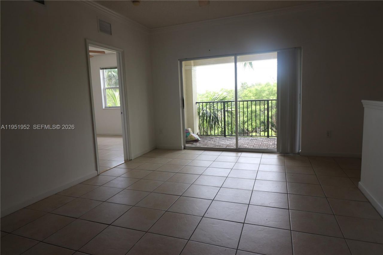 6020 W Sample Rd, Unit 305, Coral Springs, FL 33067 Photo