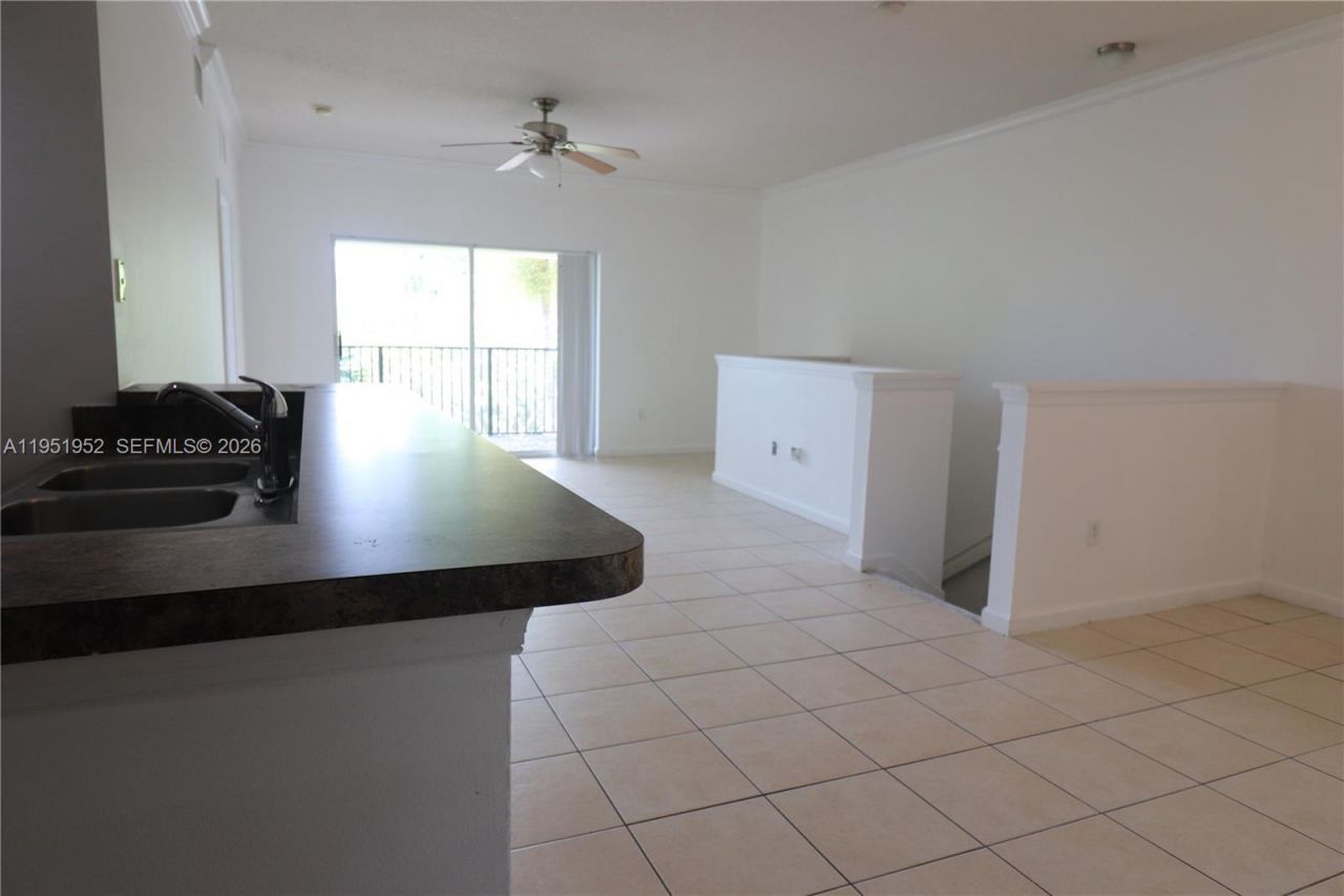 6020 W Sample Rd, Unit 305, Coral Springs, FL 33067 Photo