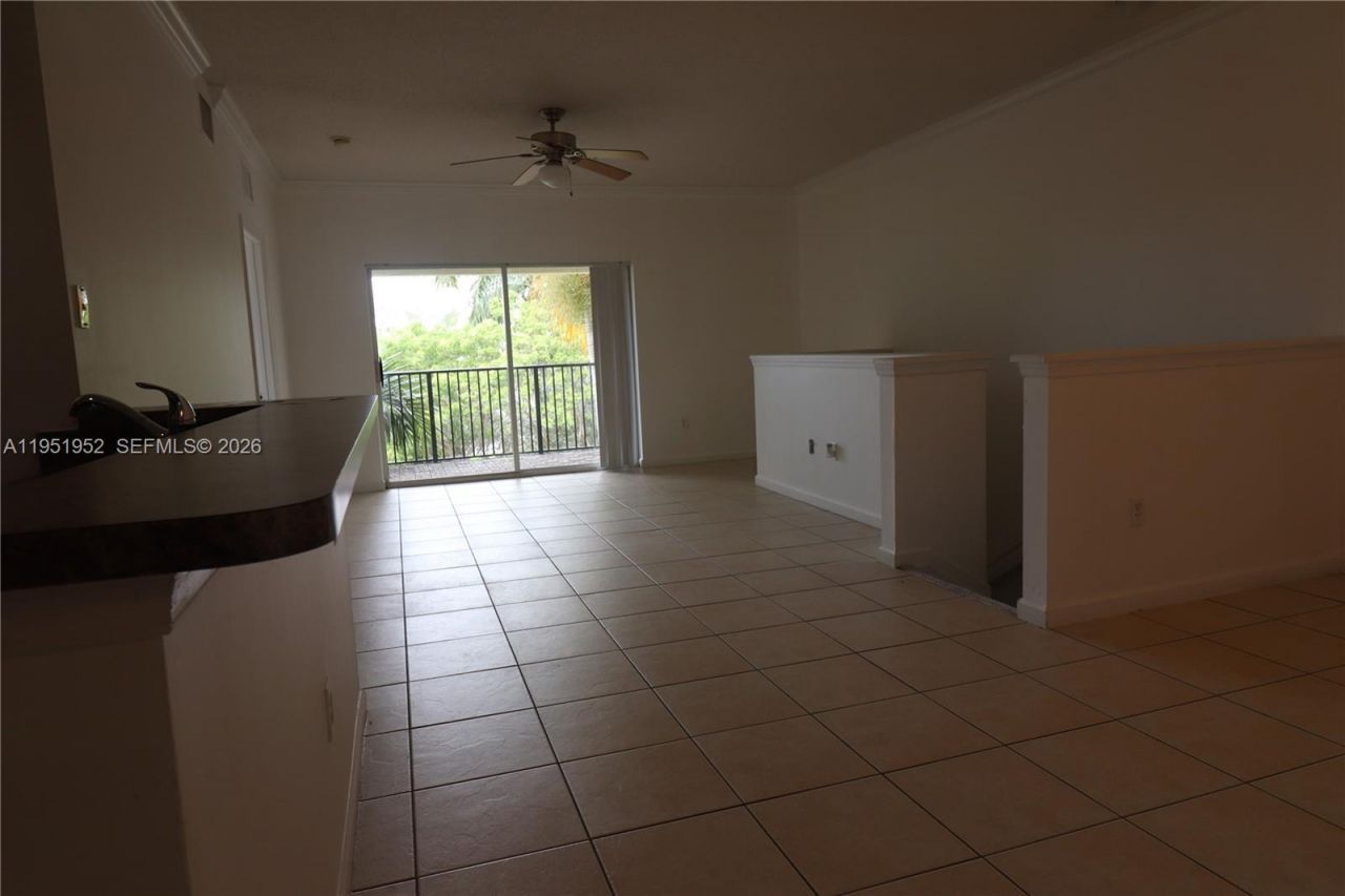 6020 W Sample Rd, Unit 305, Coral Springs, FL 33067 Photo