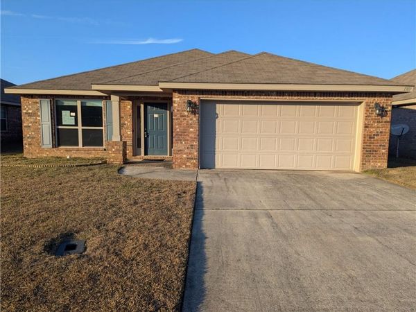 1307 Fairlawn Drive, Semmes, AL 36575