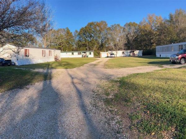 35680 Bonnebell Dr, Denham Springs, LA 70706