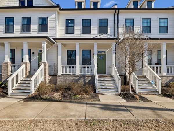 2059 Oakwood Ave, Nashville, TN 37207