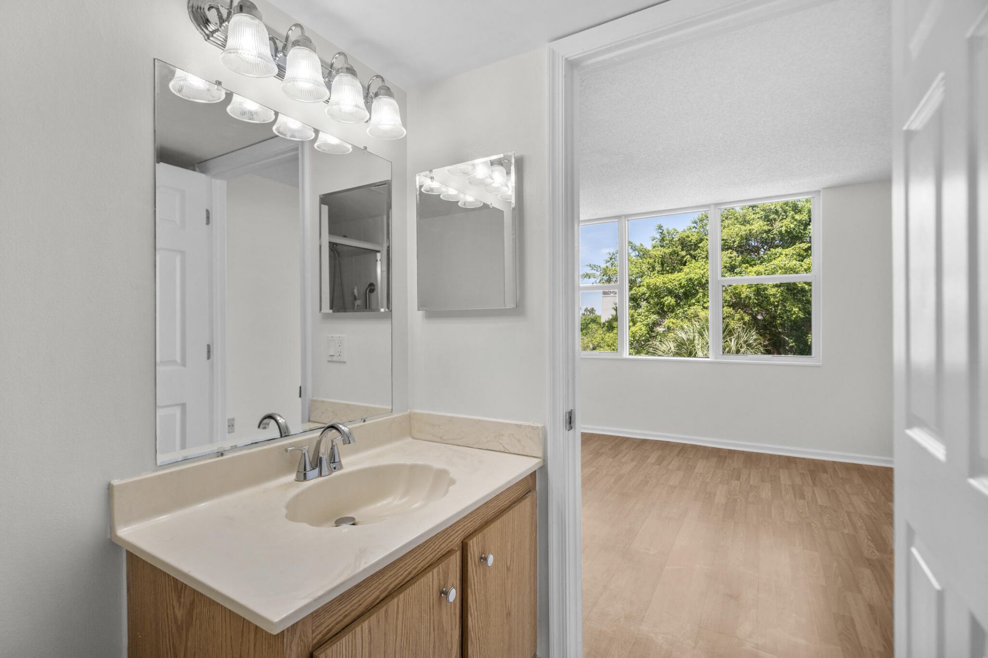 14527 Bonaire Boulevard, Unit 408, Delray Beach, FL 33446 Photo