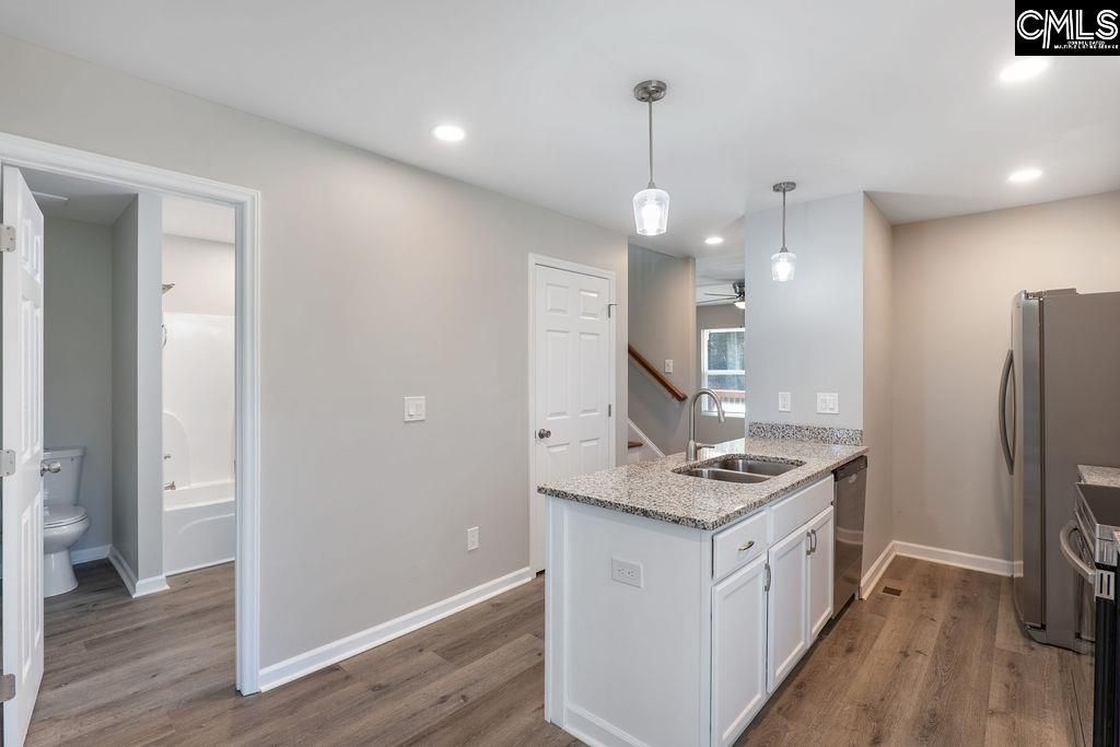 320 Adams Avenue  Photo 11