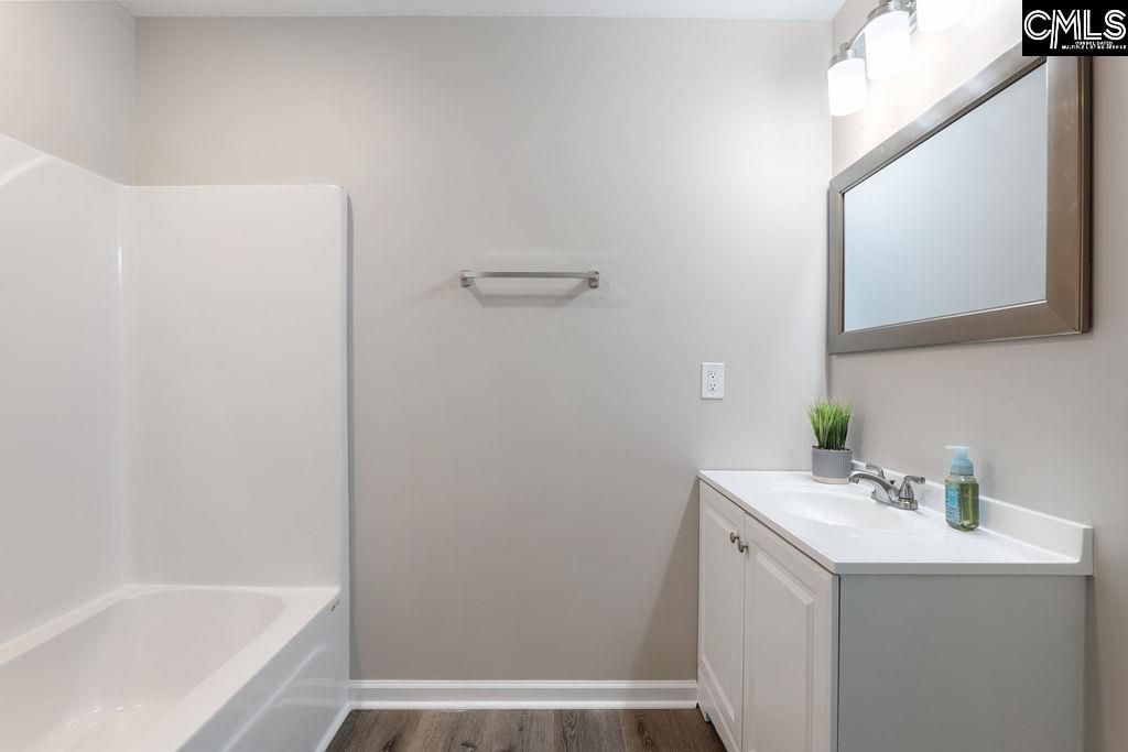 320 Adams Avenue  Photo 15