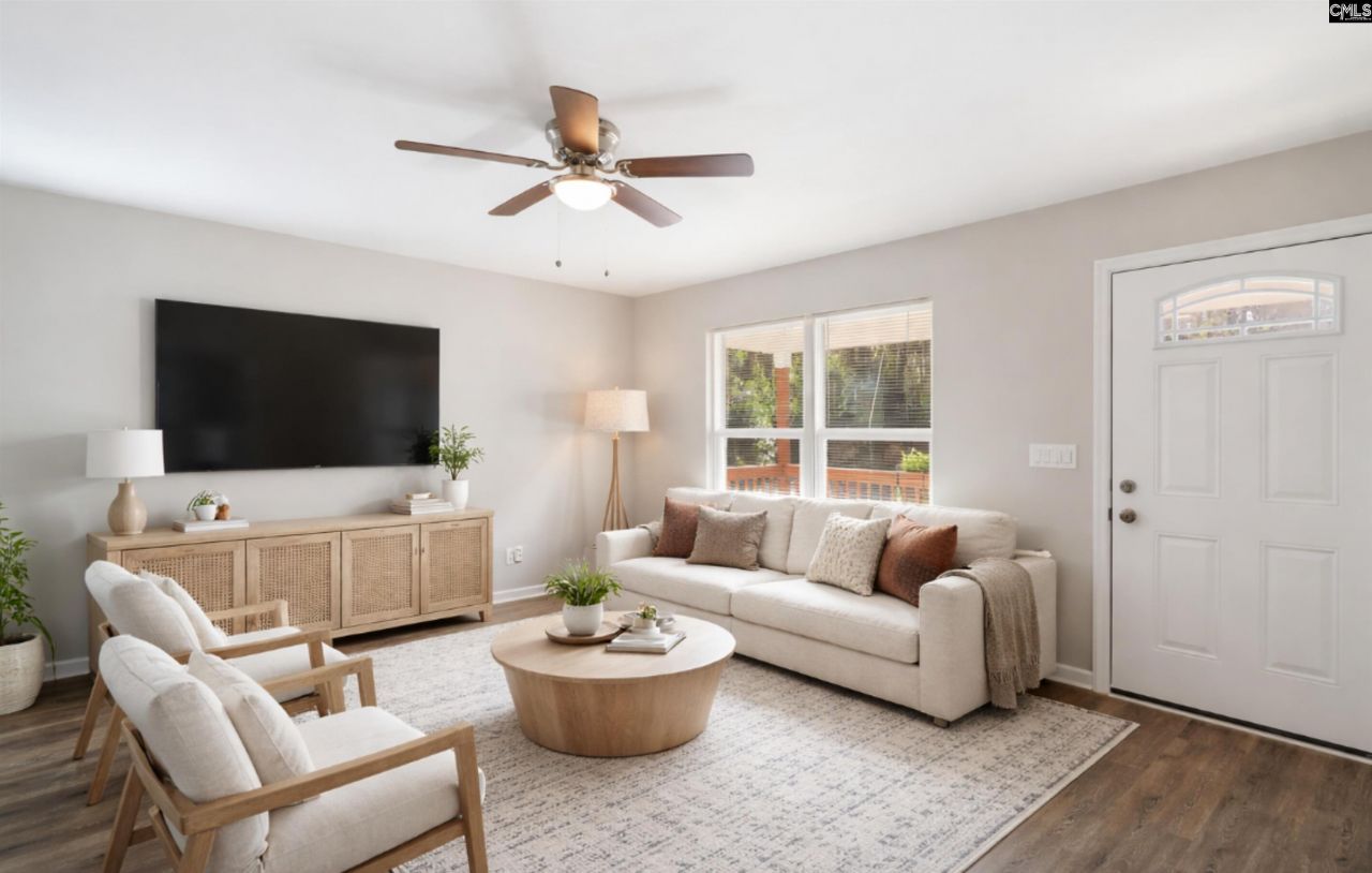 320 Adams Avenue  Photo 6