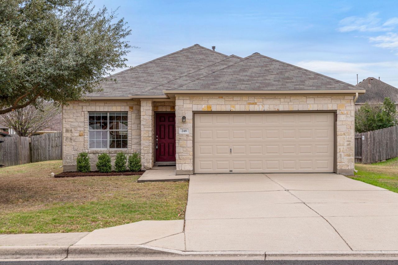 248 Amber Oak Dr, Kyle, TX 78640 Main Photo