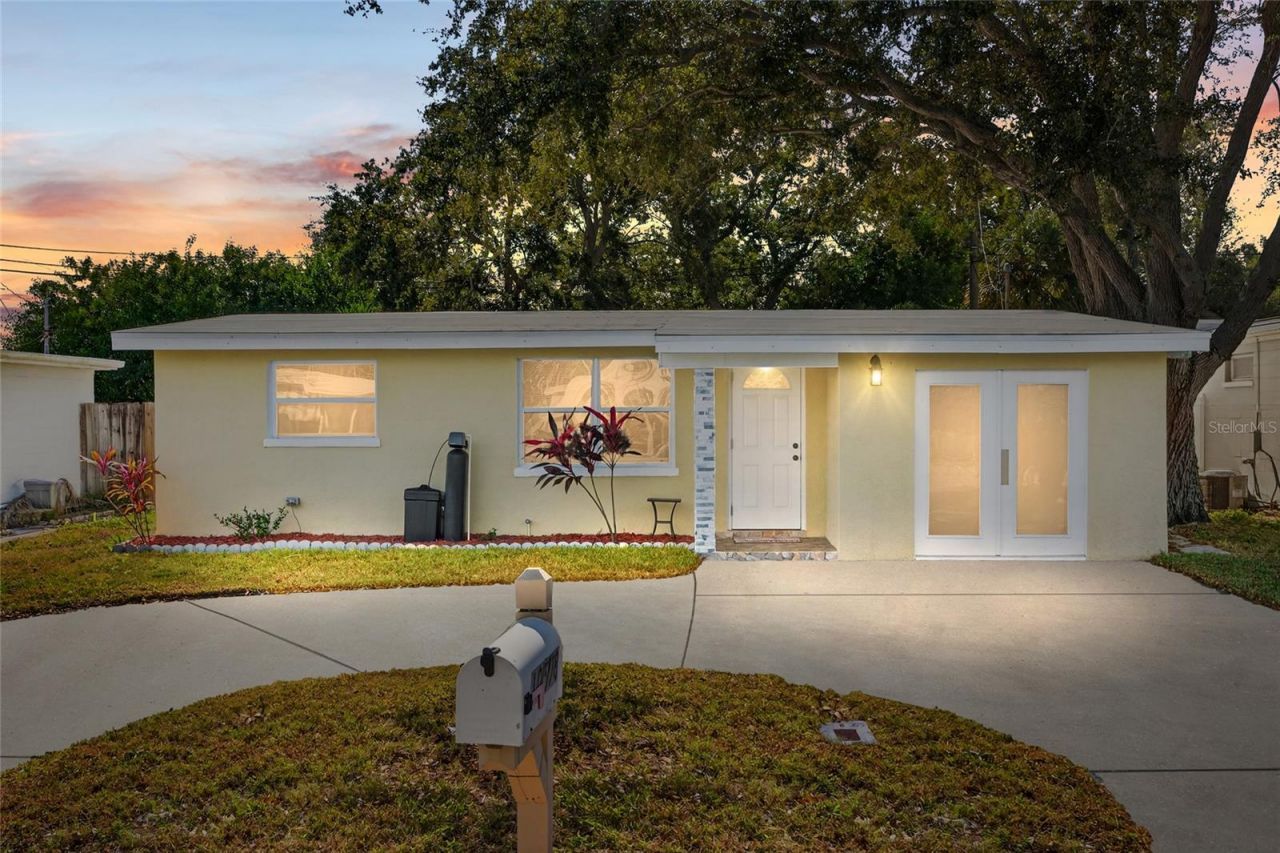 10578 117th Drive, Largo, FL 33773 Main Photo