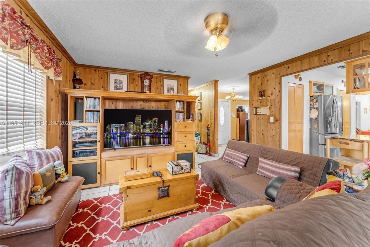 1232 SW 132nd Ct, Miami, FL 33184 Photo