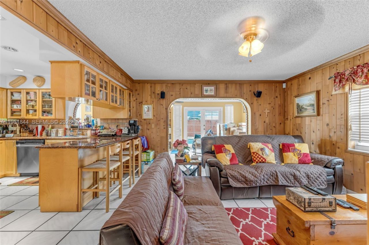 1232 SW 132nd Ct, Miami, FL 33184 Photo