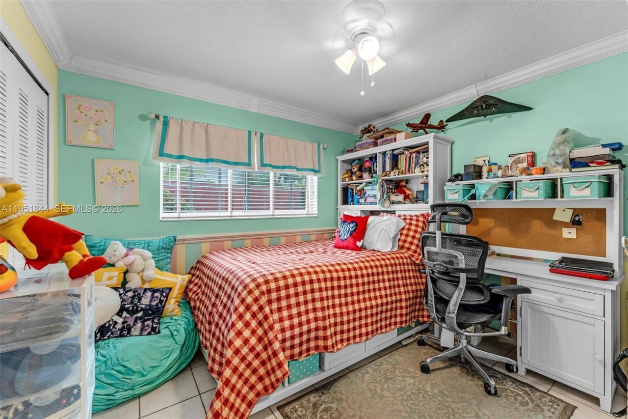 1232 SW 132nd Ct, Miami, FL 33184 Photo