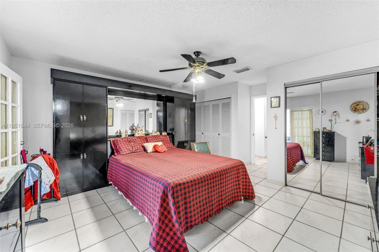 1232 SW 132nd Ct, Miami, FL 33184 Photo