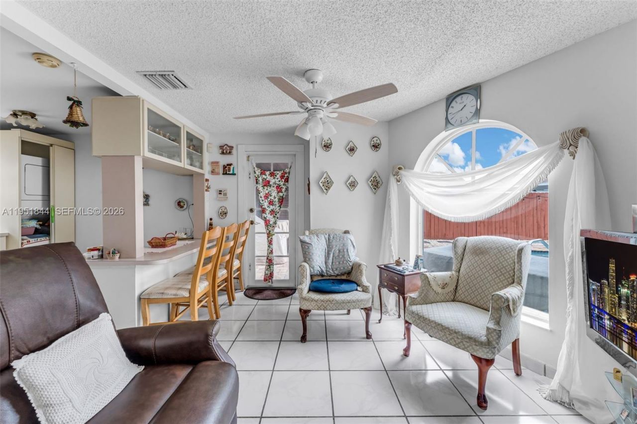 1232 SW 132nd Ct, Miami, FL 33184 Photo