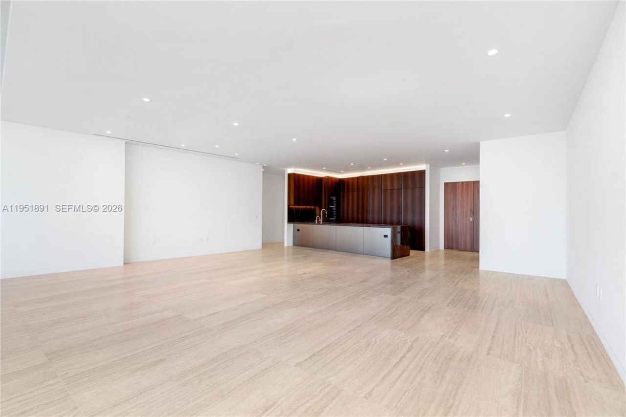 5 Grove Isle Dr, Unit L501, Miami, FL 33133 Photo