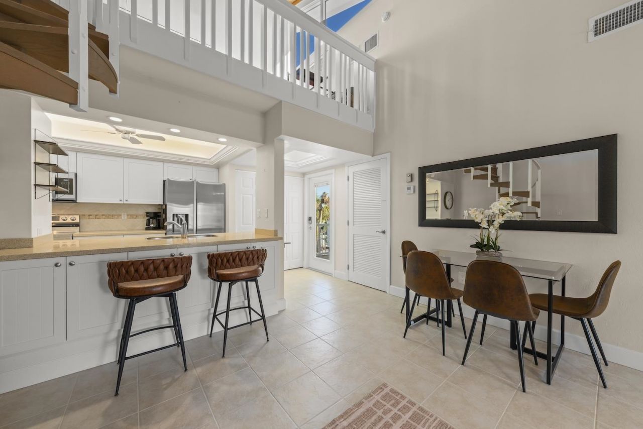 2321 W Gulf Dr, Unit 3D, Sanibel, FL 33957 Photo