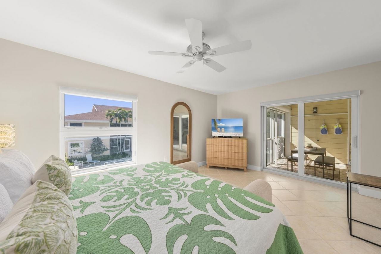 2321 W Gulf Dr, Unit 3D, Sanibel, FL 33957 Photo