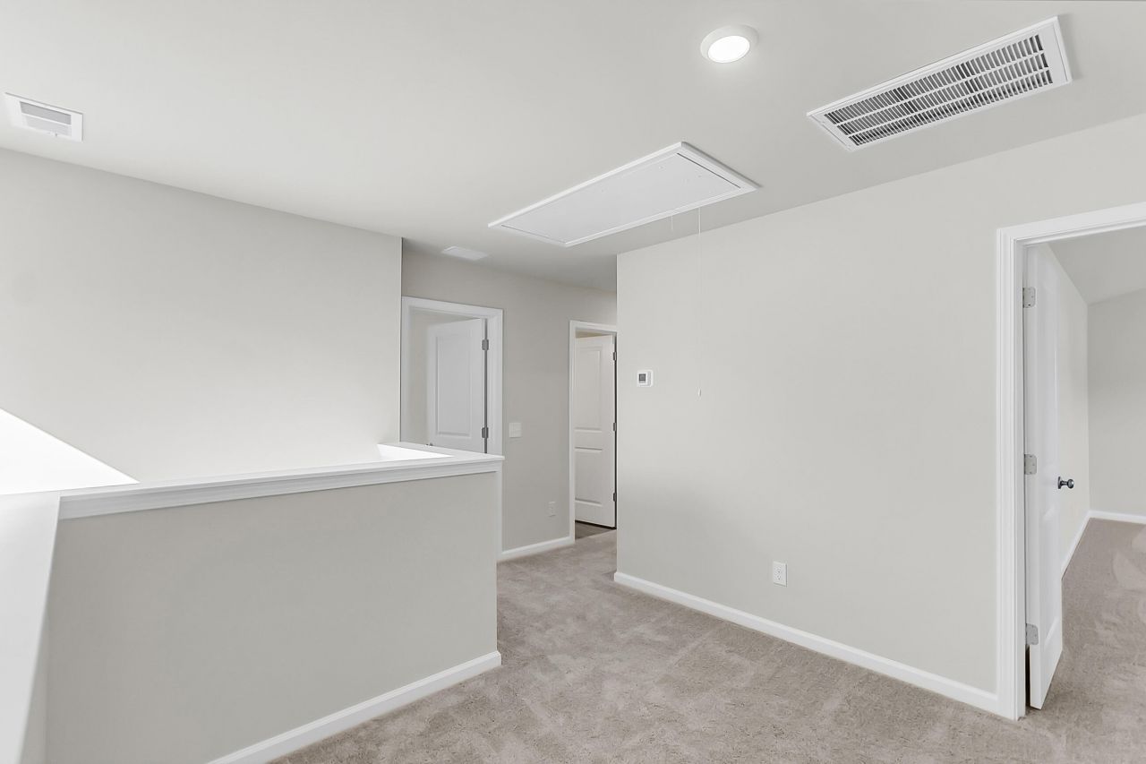 156 Casein Street Photo 21