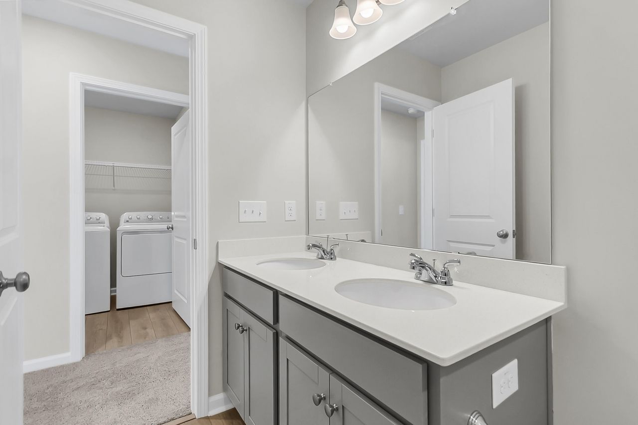 156 Casein Street Photo 29