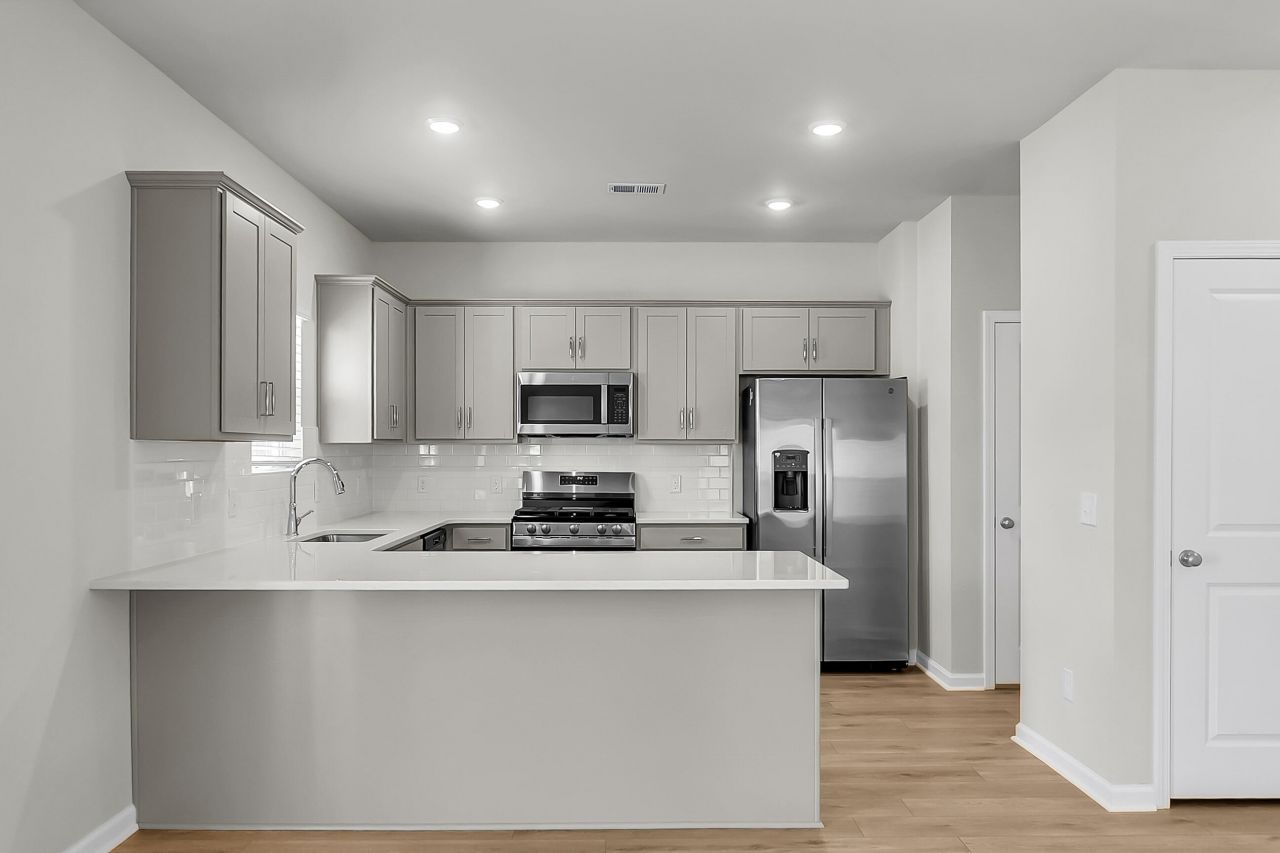 156 Casein Street Photo 5