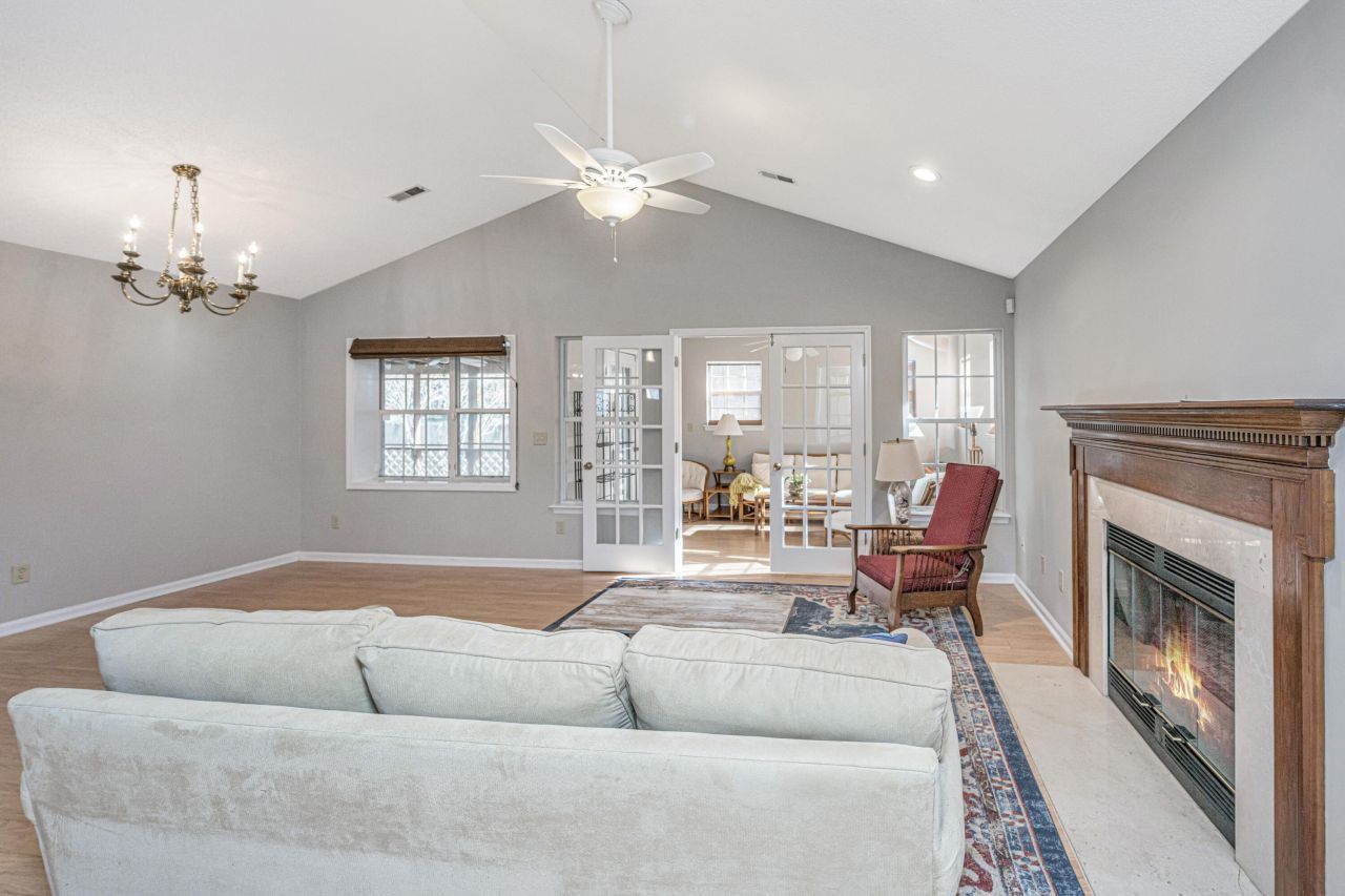 177 Briarwood Drive Photo 6