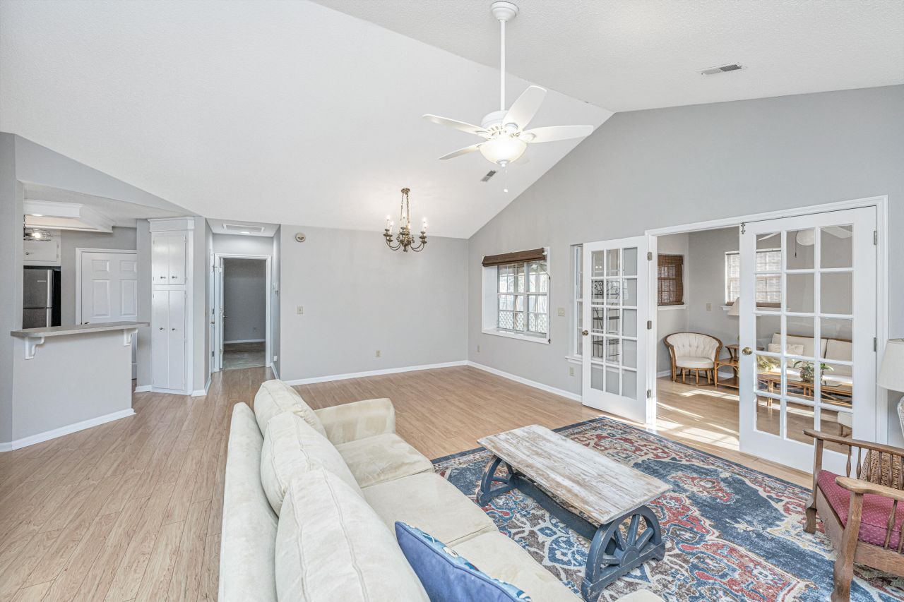 177 Briarwood Drive Photo 8