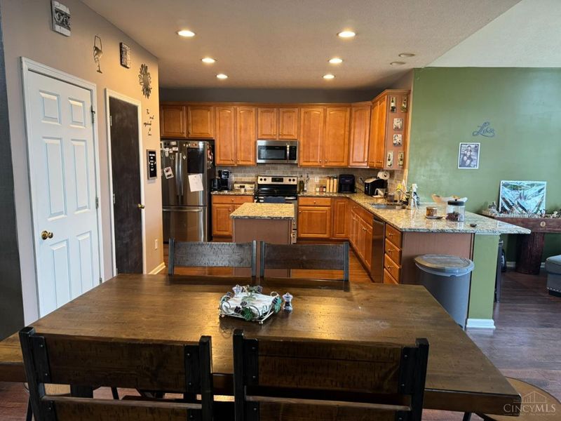 1137 Hayward Circle, Miami Twp, OH 45150 Photo 2