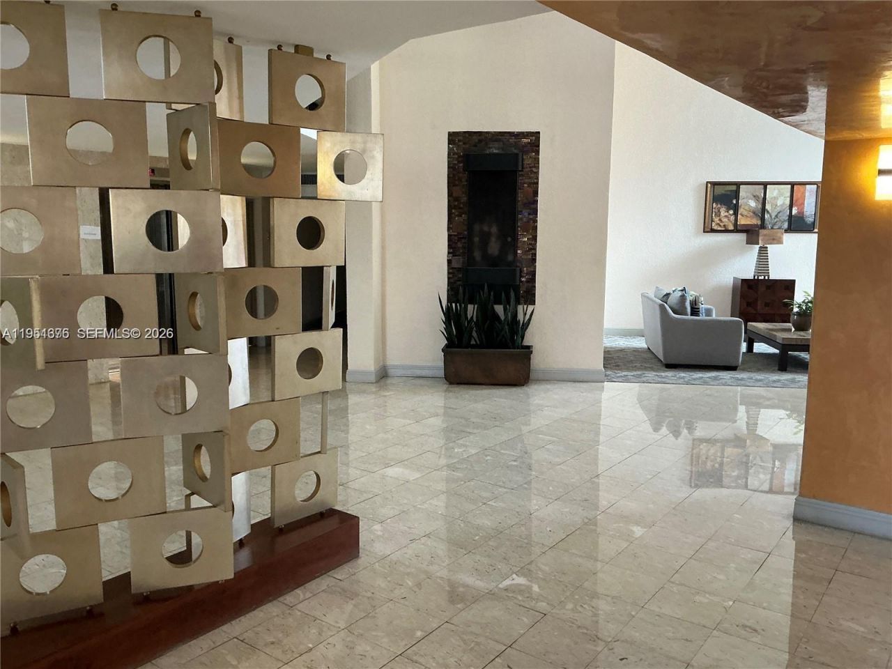 400 Leslie Dr, Unit 207, Hallandale Beach, FL 33009 Photo