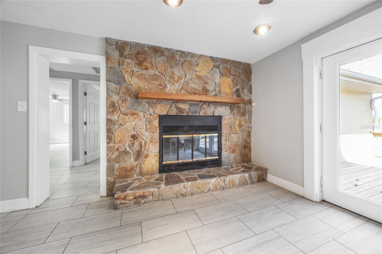 16602 NE 124th Avenue, Waldo, FL 32694 Photo