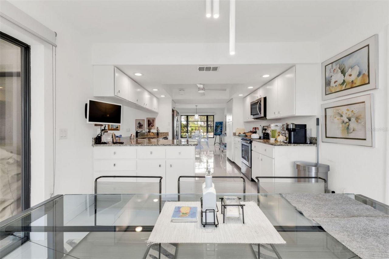 11903 SW Kingsway Circle, Lake Suzy, FL 34269 Photo