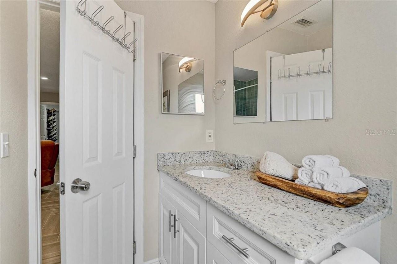 2832 N Osprey Avenue, Sarasota, FL 34234 Photo