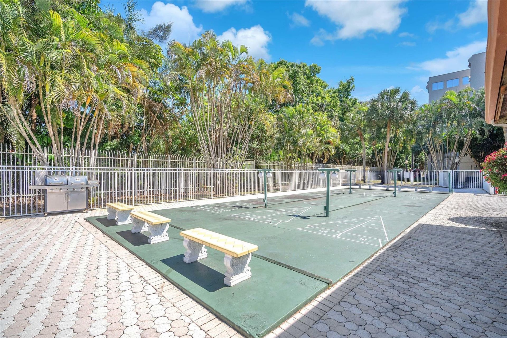 3910 Inverrary Boulevard, Unit 308-B, Lauderhill, FL 33319 Photo
