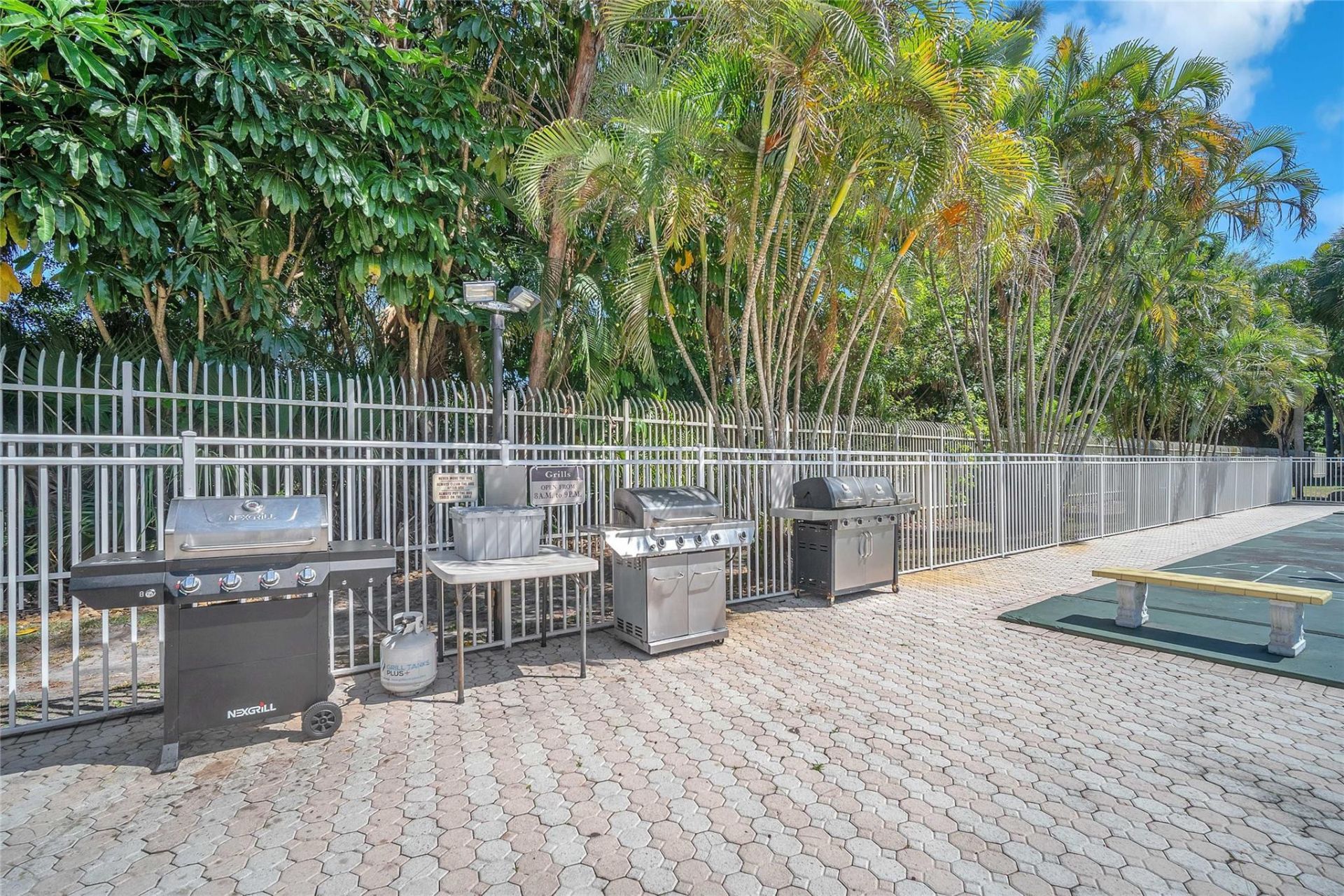 3910 Inverrary Boulevard, Unit 308-B, Lauderhill, FL 33319 Photo
