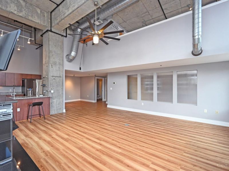 353 W Fourth Street, Unit 600, Cincinnati, OH 45202 Photo 17