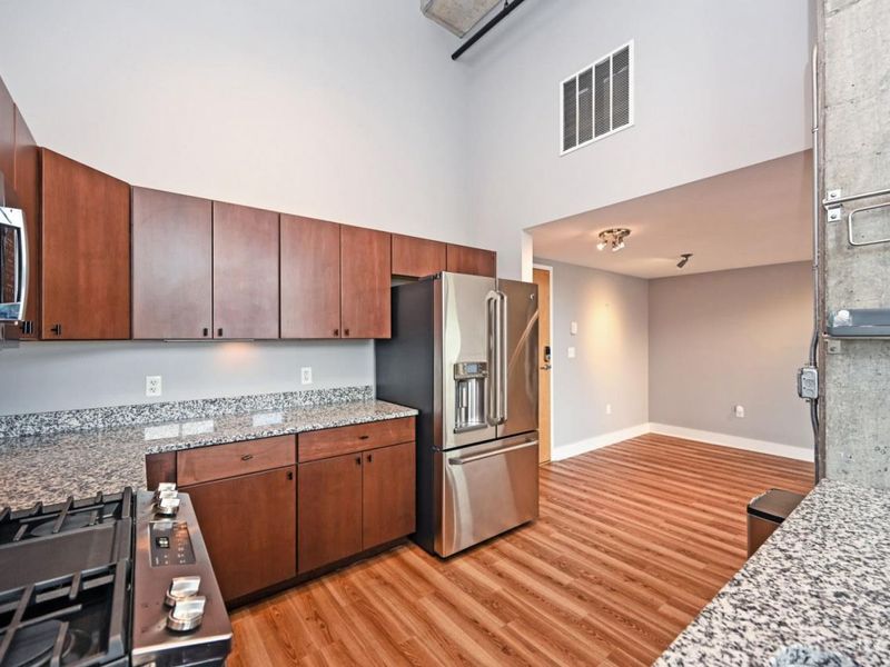 353 W Fourth Street, Unit 600, Cincinnati, OH 45202 Photo 3